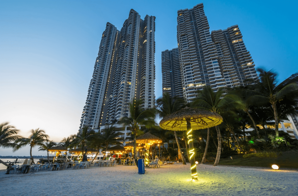 Country Garden Danga Bay - beach