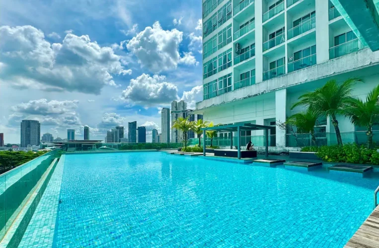 Paragon Suites suites3